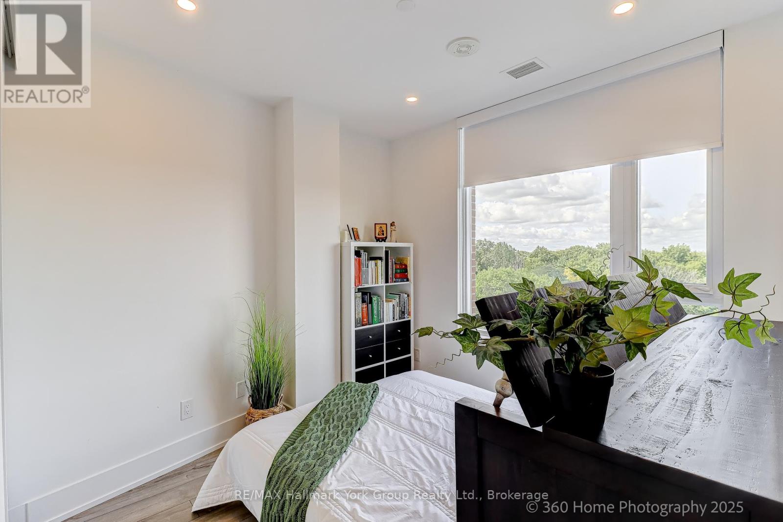 534 - 3100 Keele Street Property Photo 14
