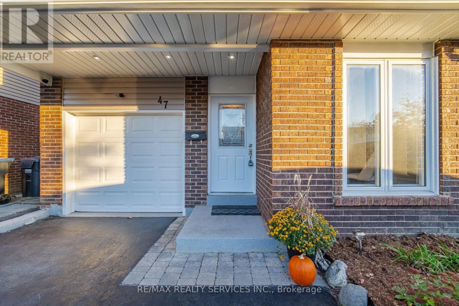 47 Lindridge Avenue Property Photo 3