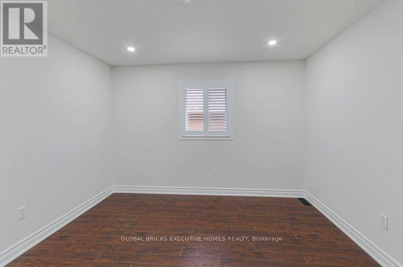 122 Pappain Crescent Property Photo 13