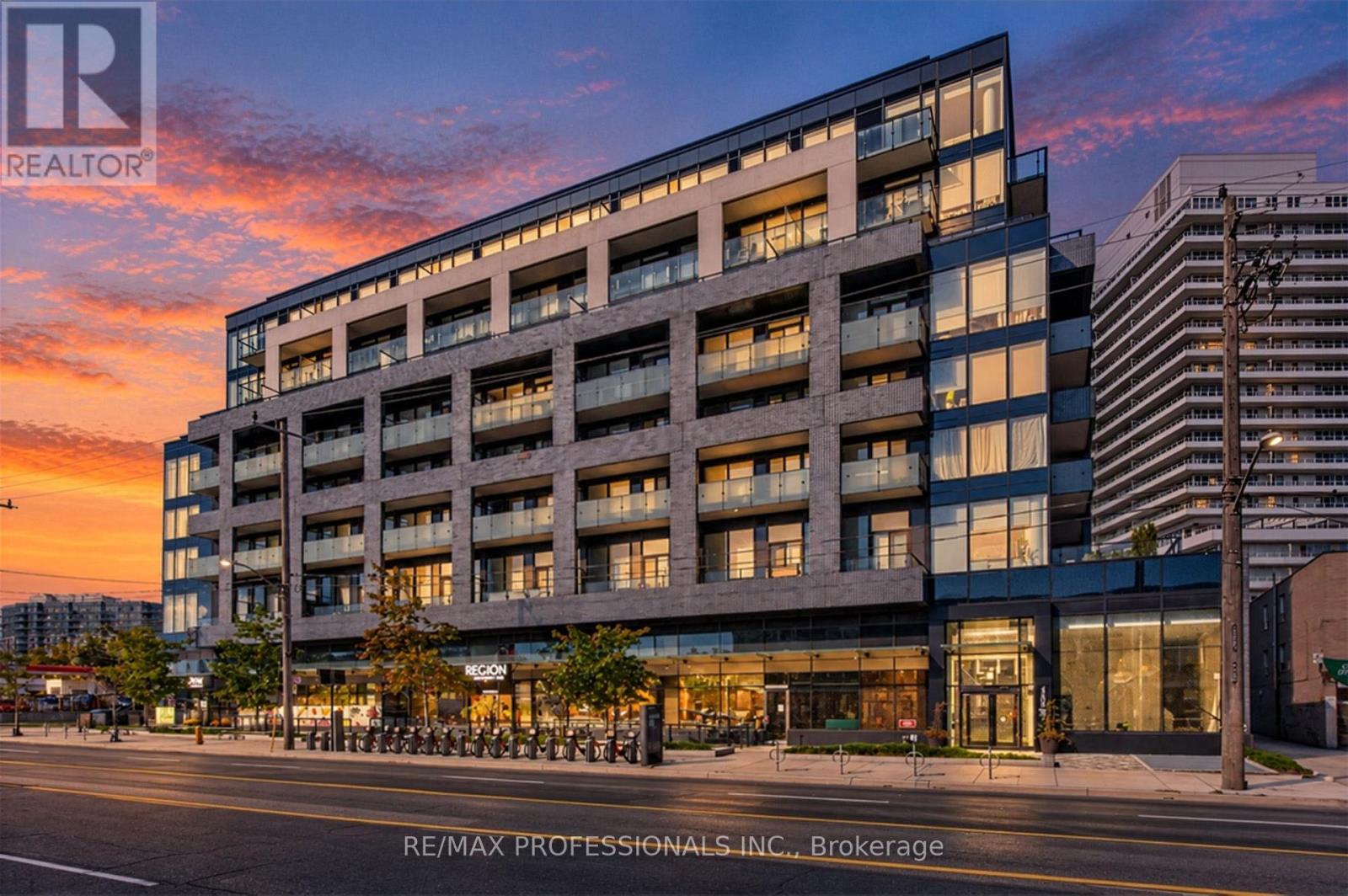 609 - 4208 Dundas Street W Property Photo 1