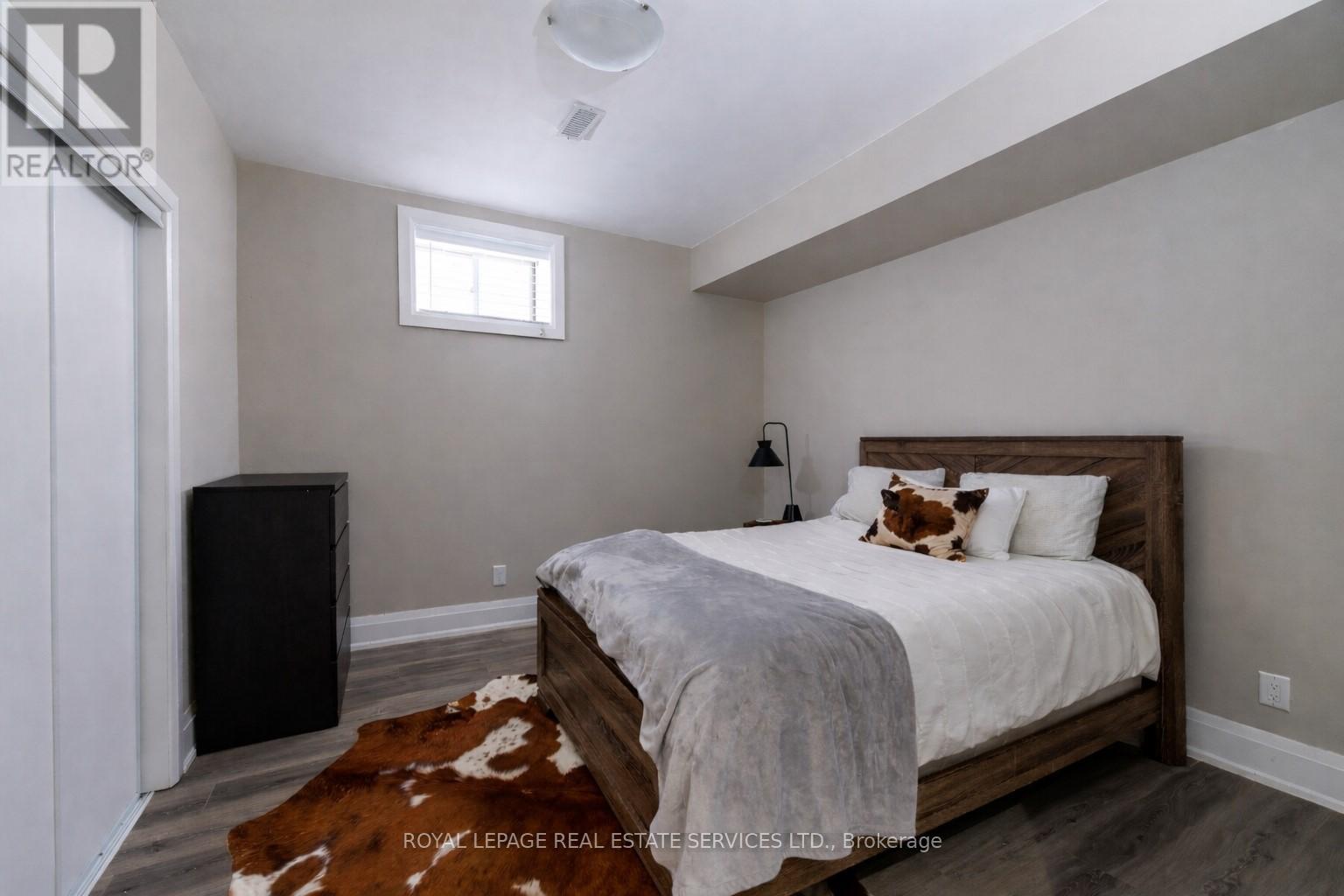 175 Burloak Drive Property Photo 37