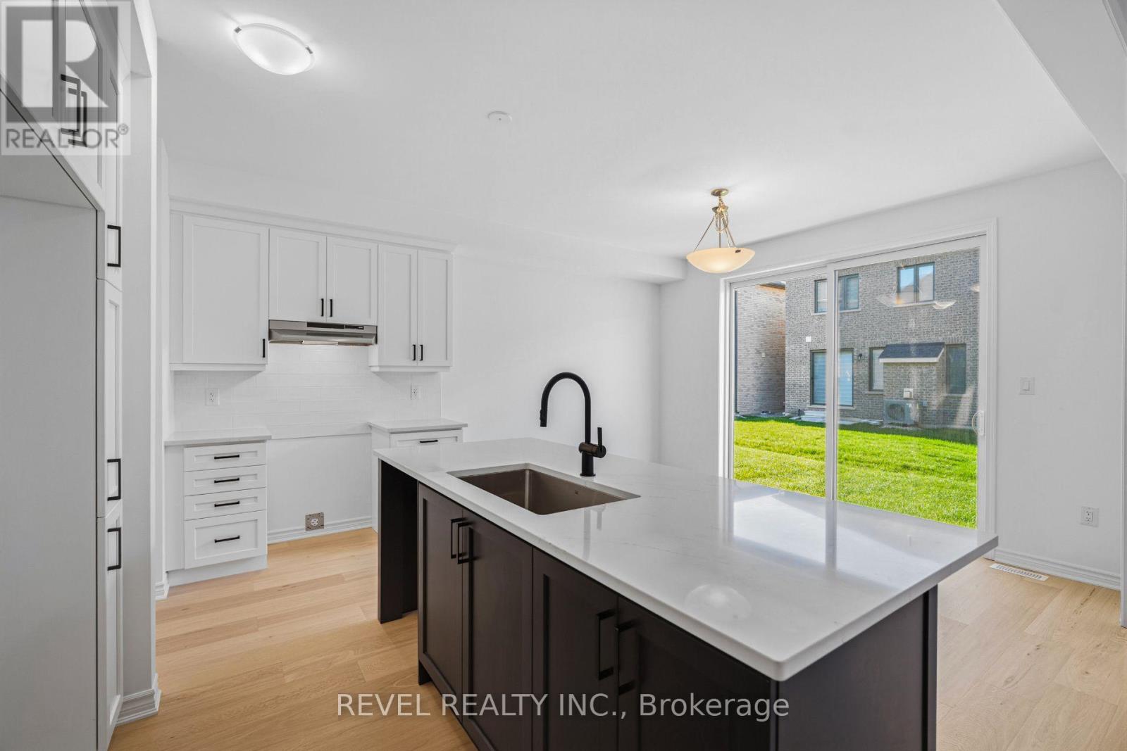 1509 Zilio Terrace Property Photo 14