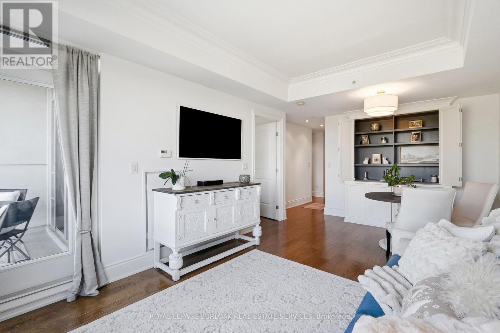 711 - 3500 Lakeshore Road W Property Photo 15
