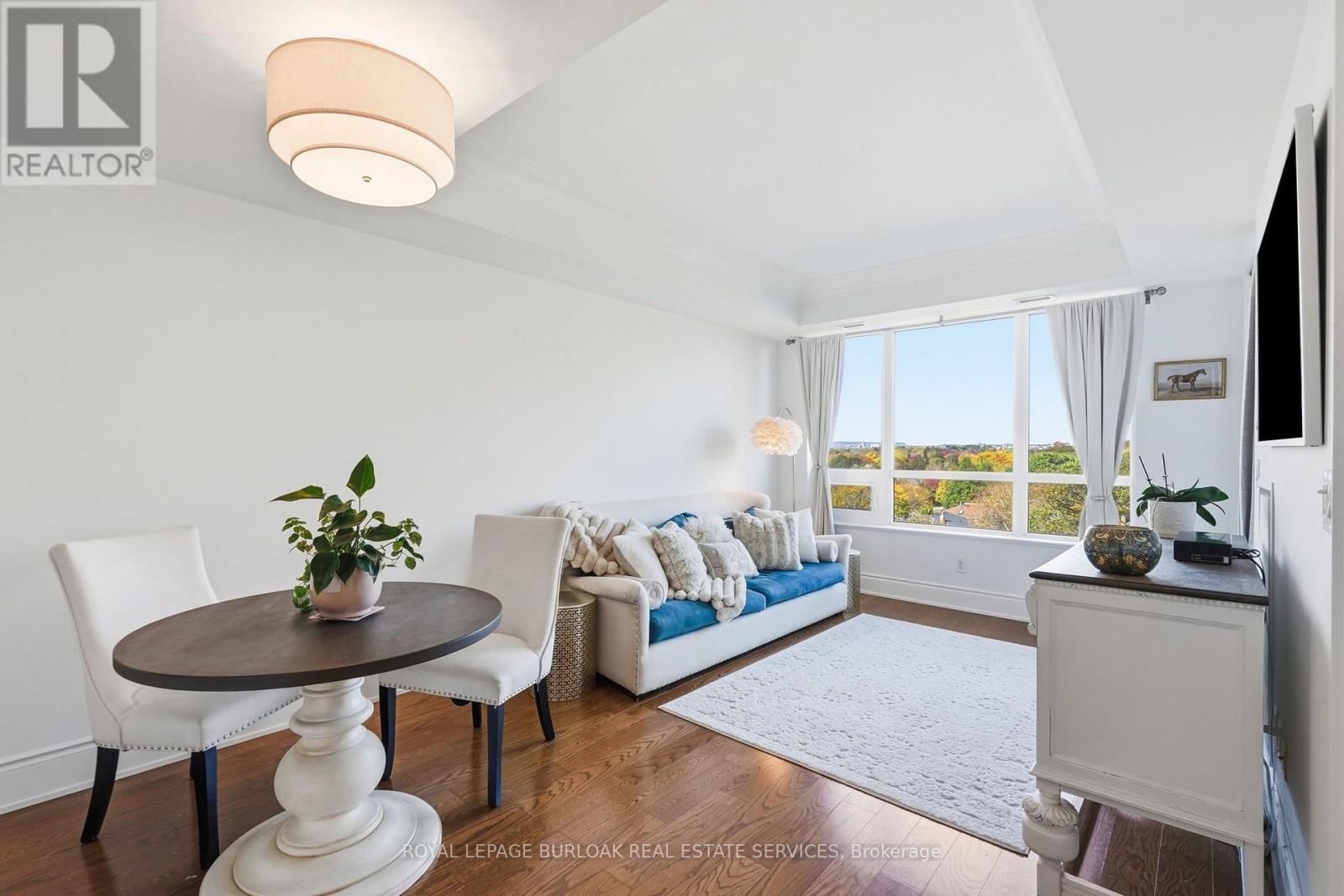 711 - 3500 Lakeshore Road W Property Photo 16