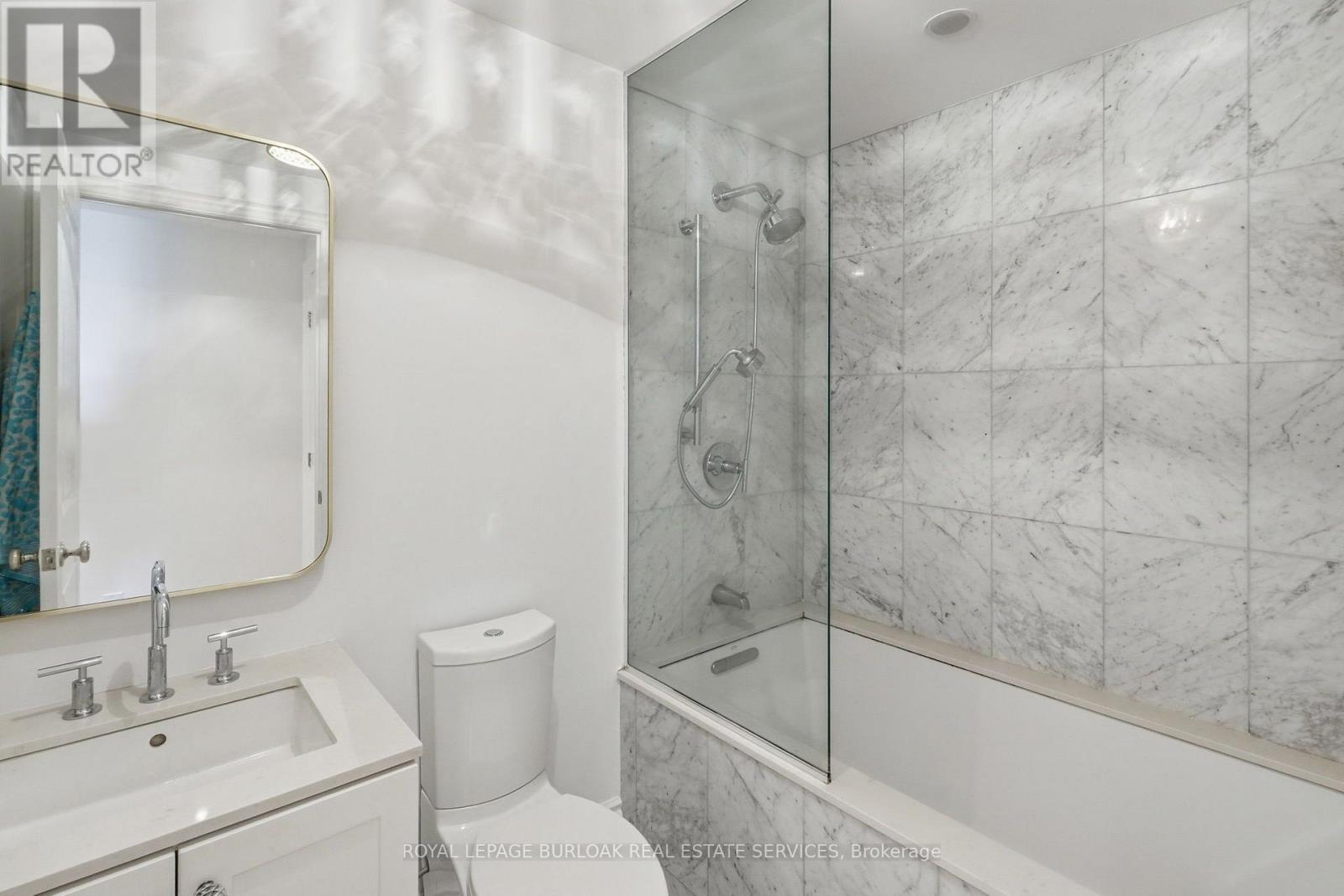 711 - 3500 Lakeshore Road W Property Photo 23