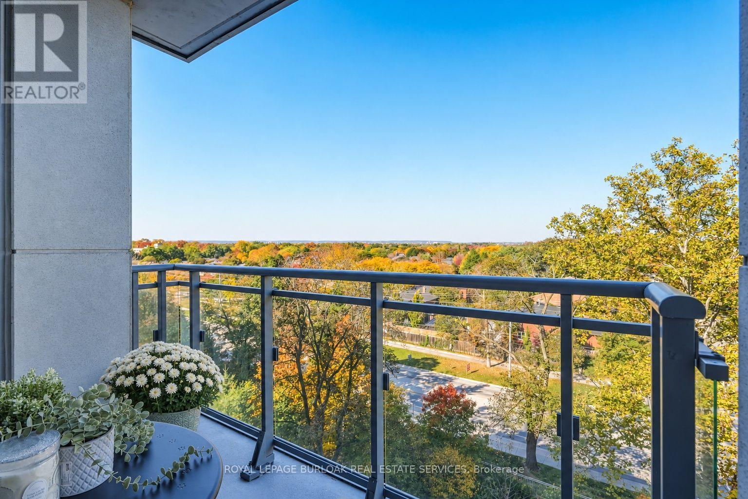 711 - 3500 Lakeshore Road W Property Photo 26