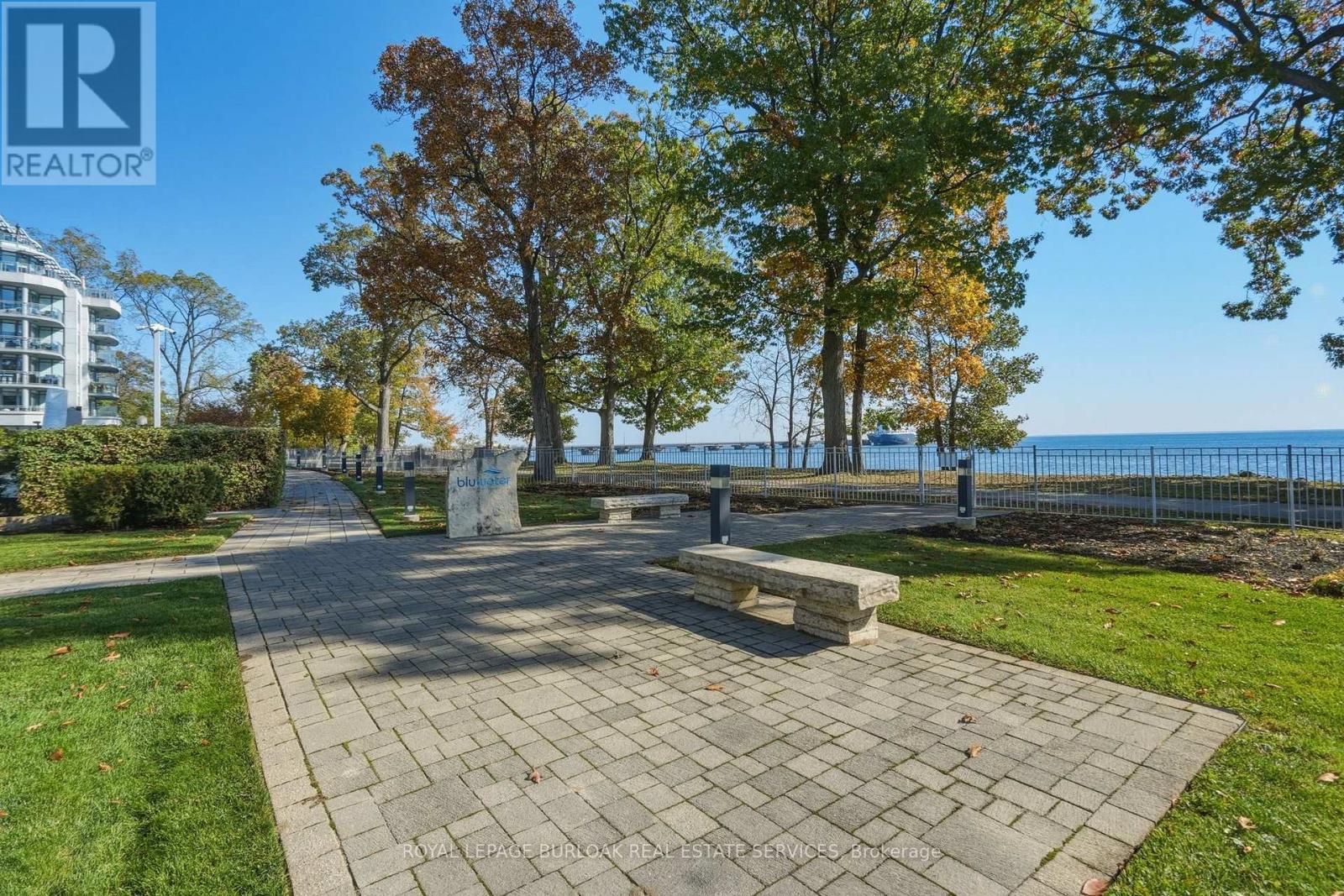 711 - 3500 Lakeshore Road W Property Photo 32