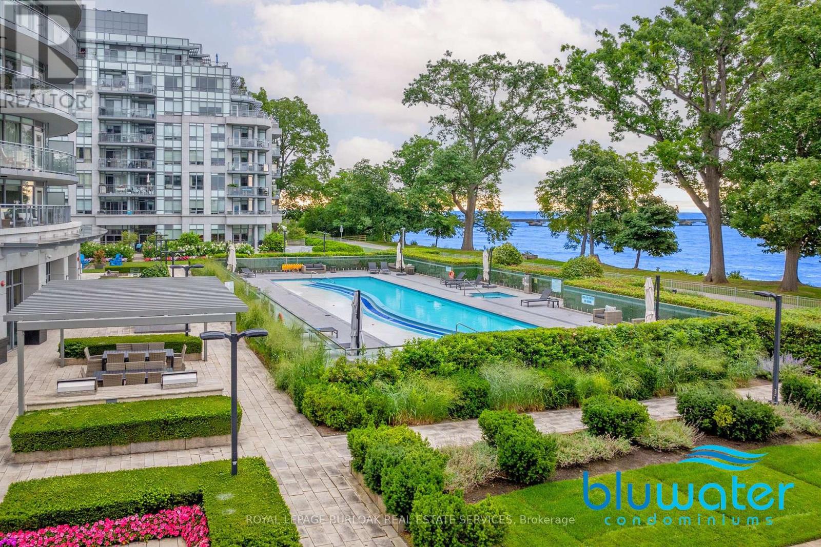 711 - 3500 Lakeshore Road W Property Photo 43