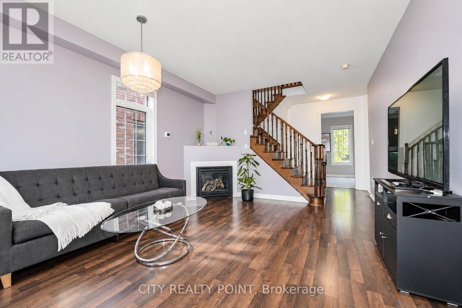 58 Divinity Circle Property Photo 4