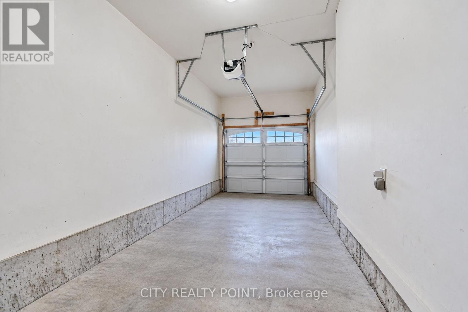 58 Divinity Circle Property Photo 25