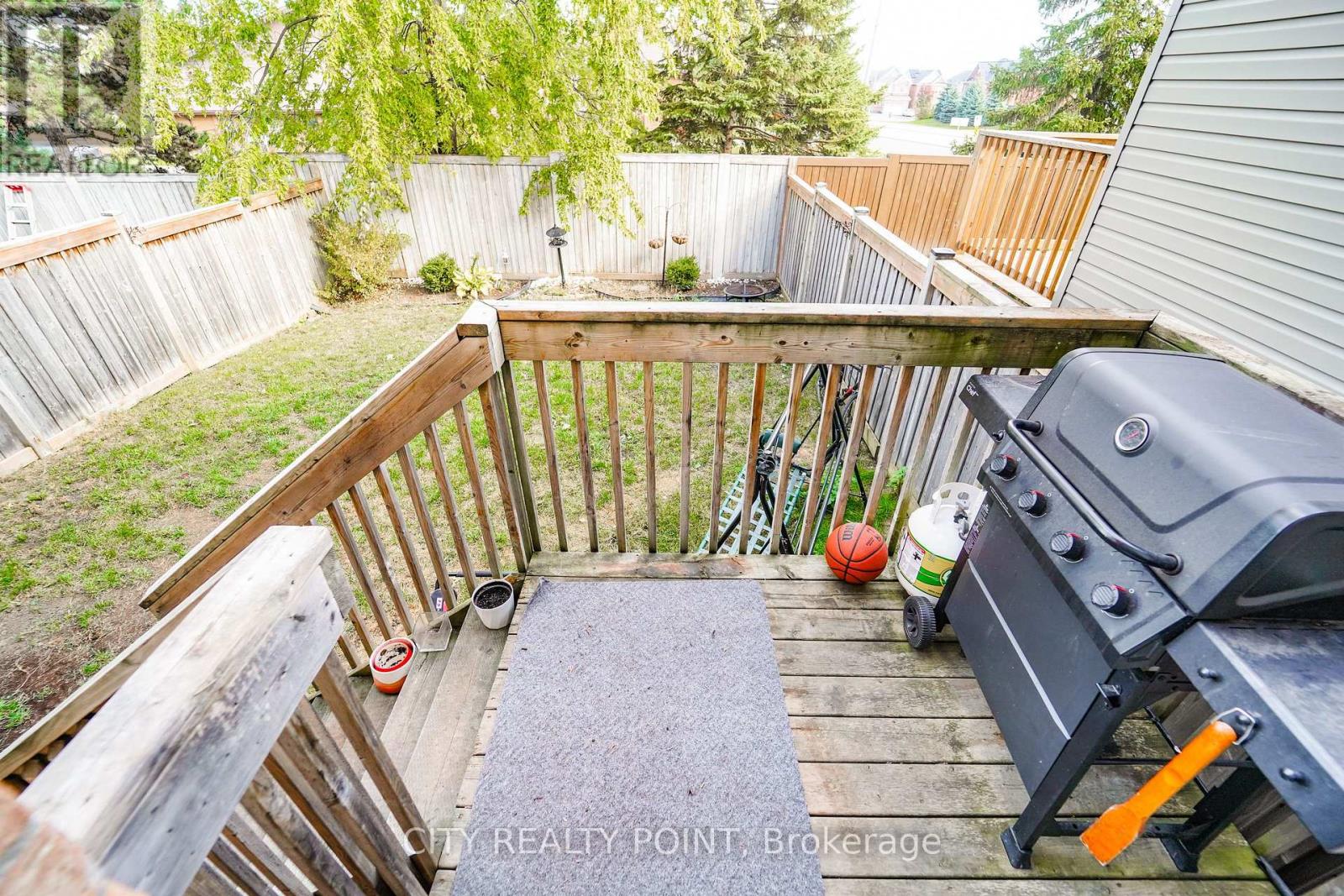 58 Divinity Circle Property Photo 31