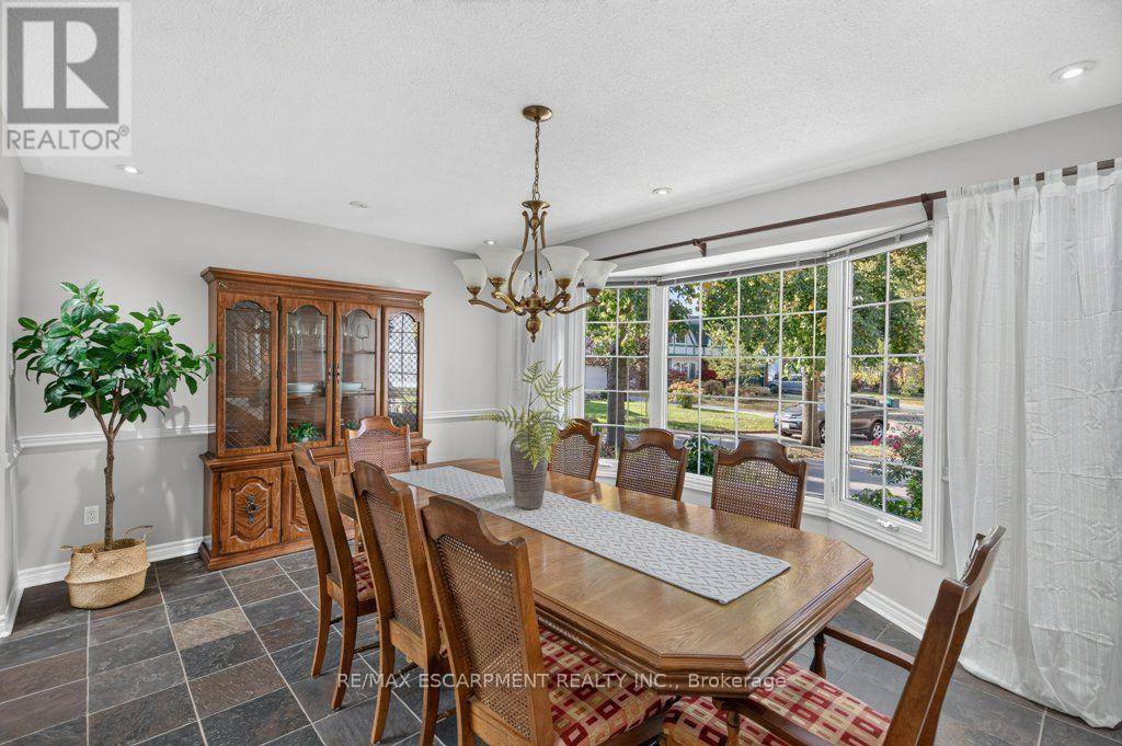 600 Holly Hill Crescent Property Photo 7