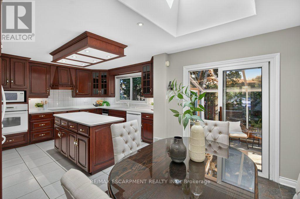 600 Holly Hill Crescent Property Photo 13