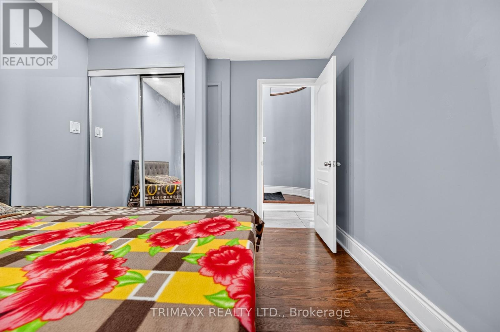 19 Leopard Gate Property Photo 5