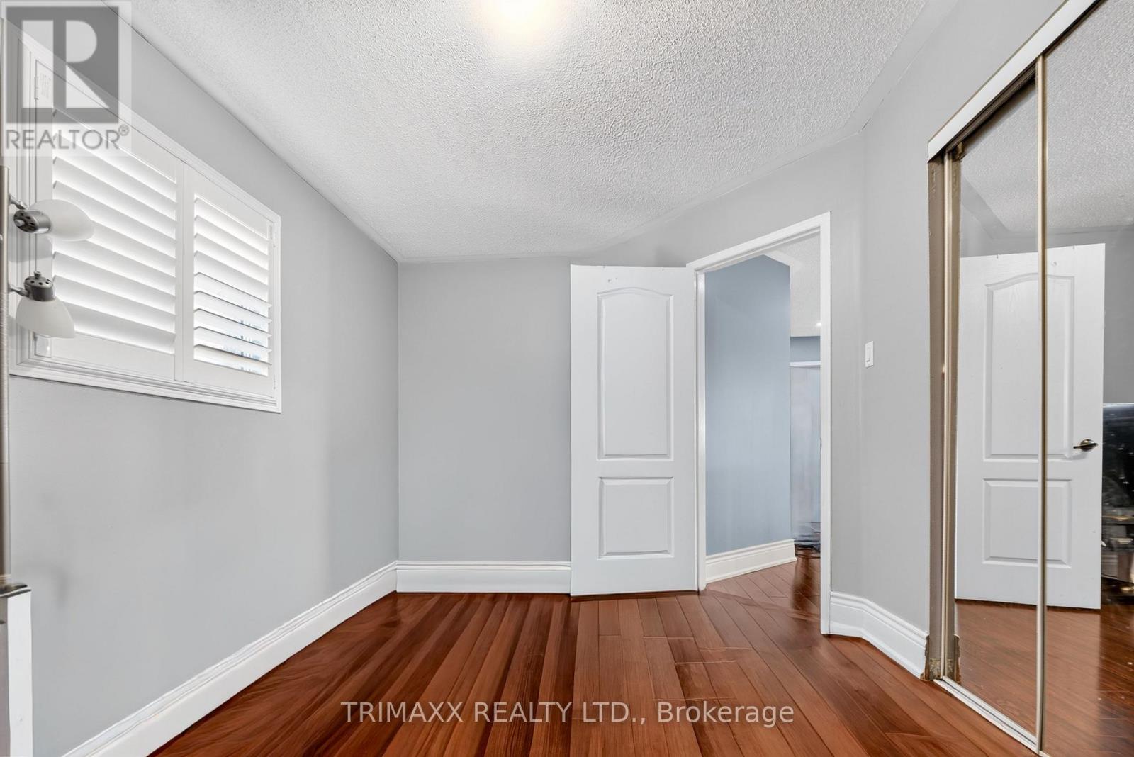 19 Leopard Gate Property Photo 28