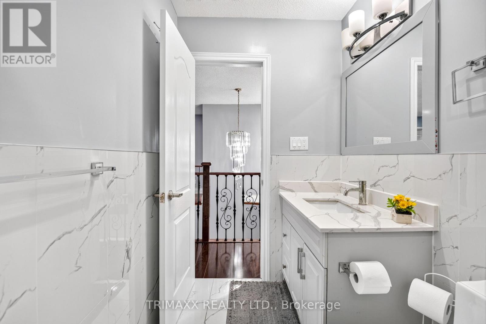 19 Leopard Gate Property Photo 32