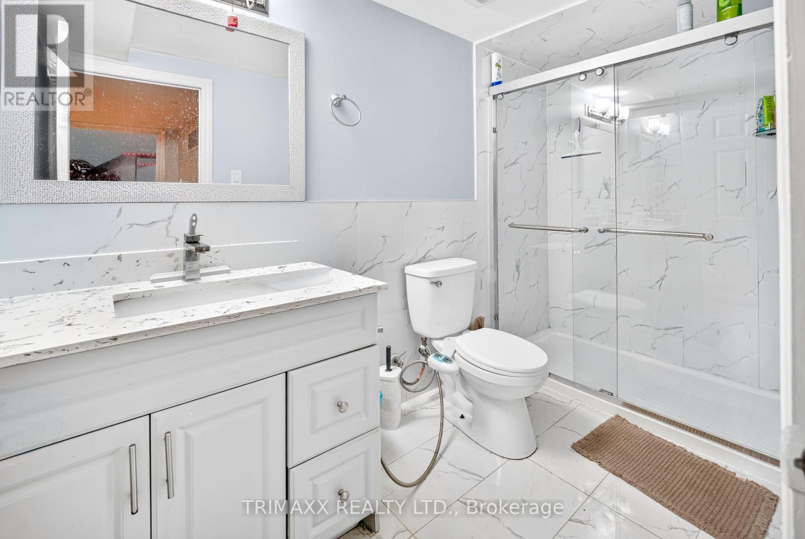 19 Leopard Gate Property Photo 33