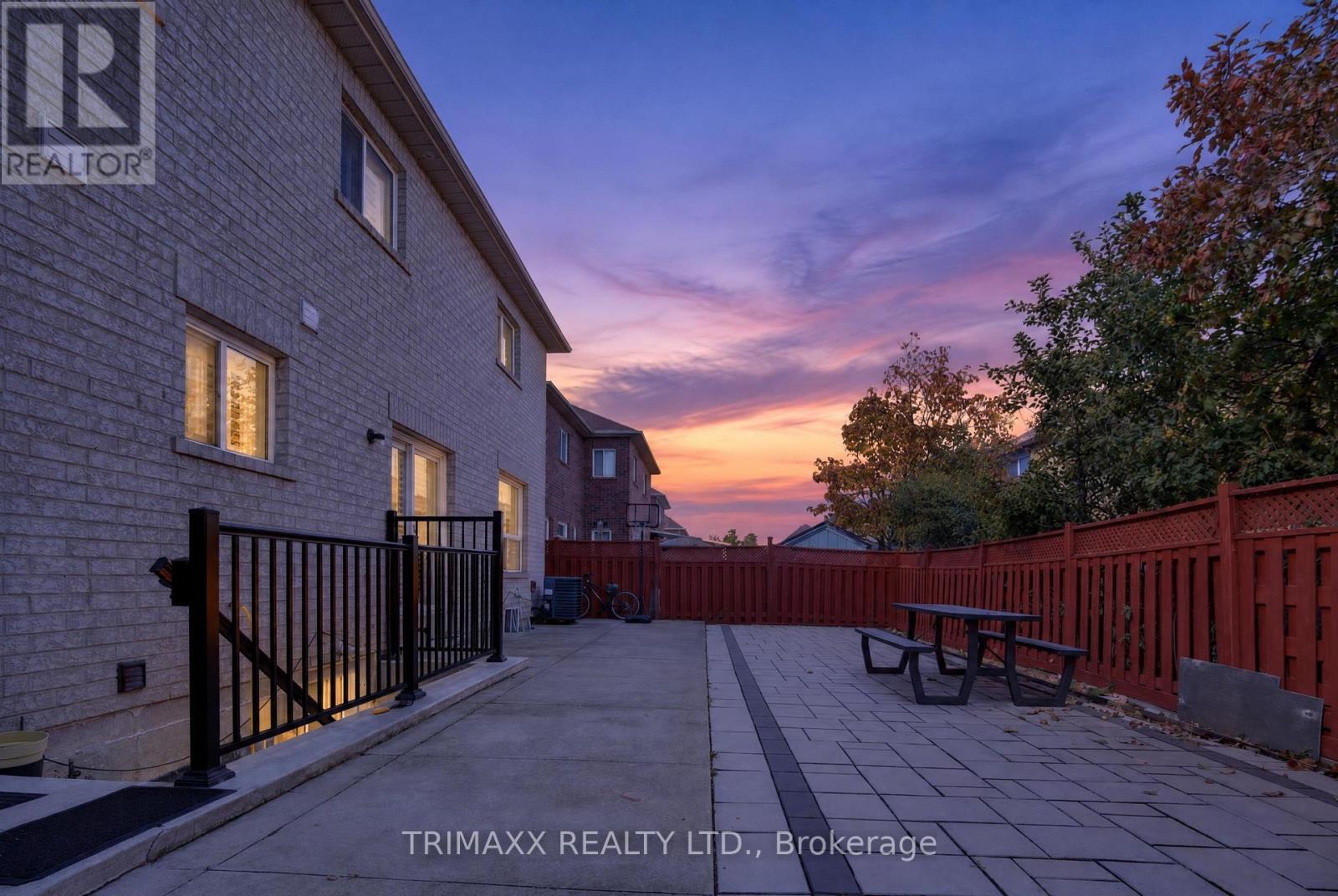 19 Leopard Gate Property Photo 47
