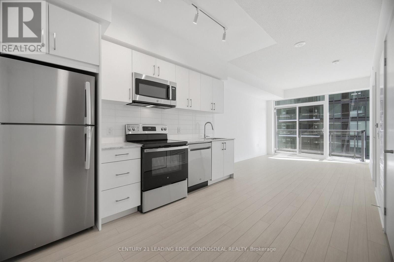 1606 - 4010 Eglinton Avenue W Property Photo 8