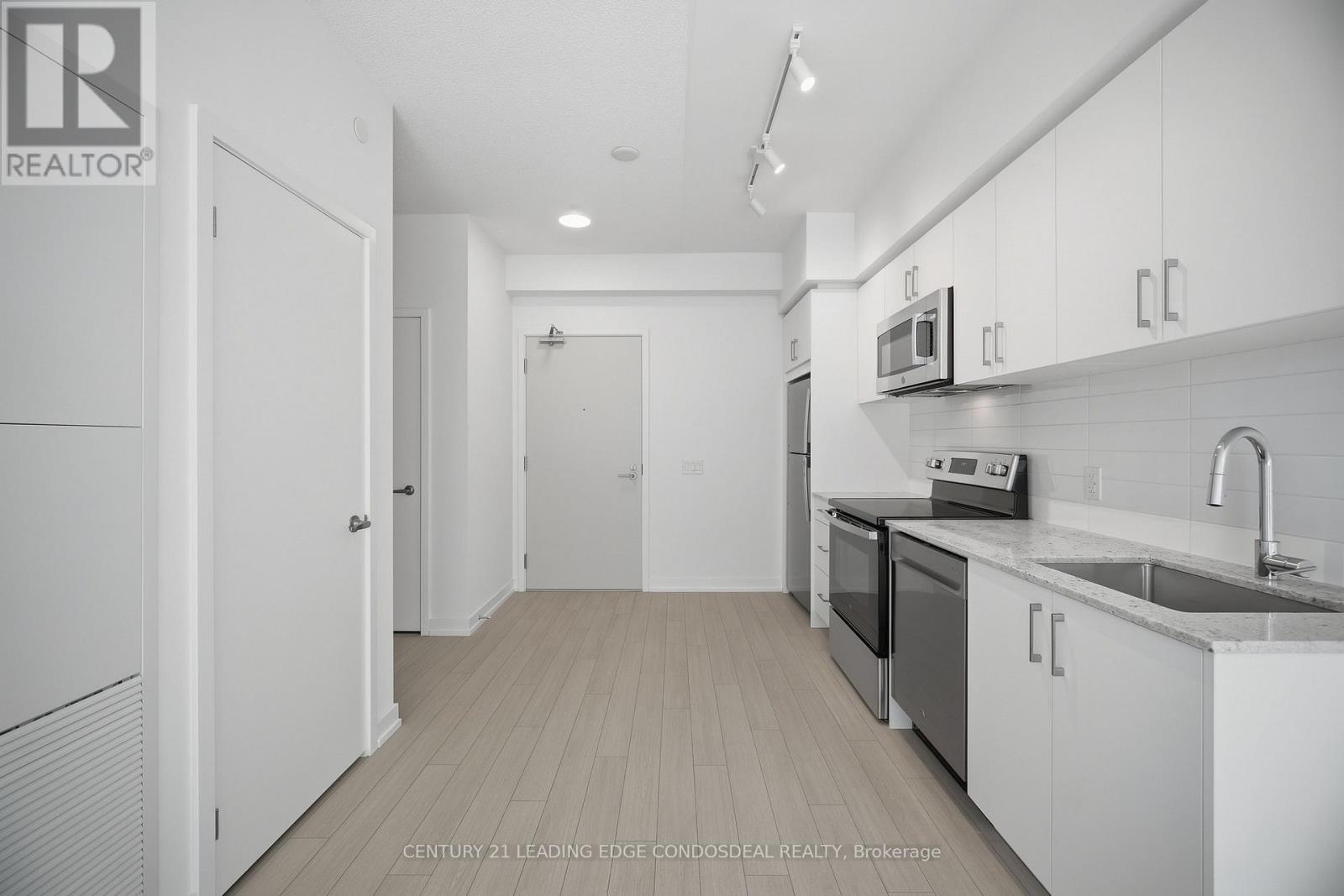 1606 - 4010 Eglinton Avenue W Property Photo 11