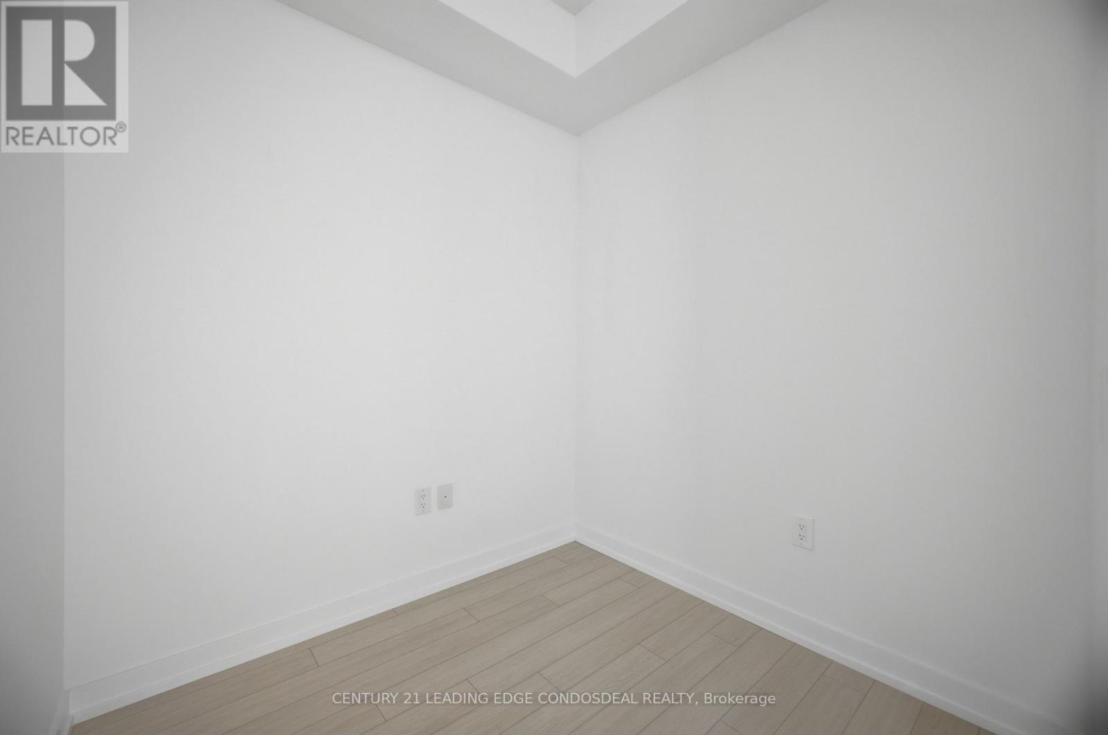 1606 - 4010 Eglinton Avenue W Property Photo 20