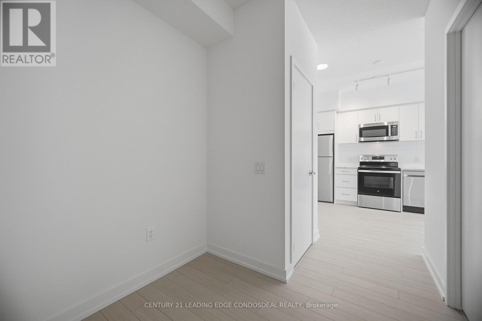 1606 - 4010 Eglinton Avenue W Property Photo 21