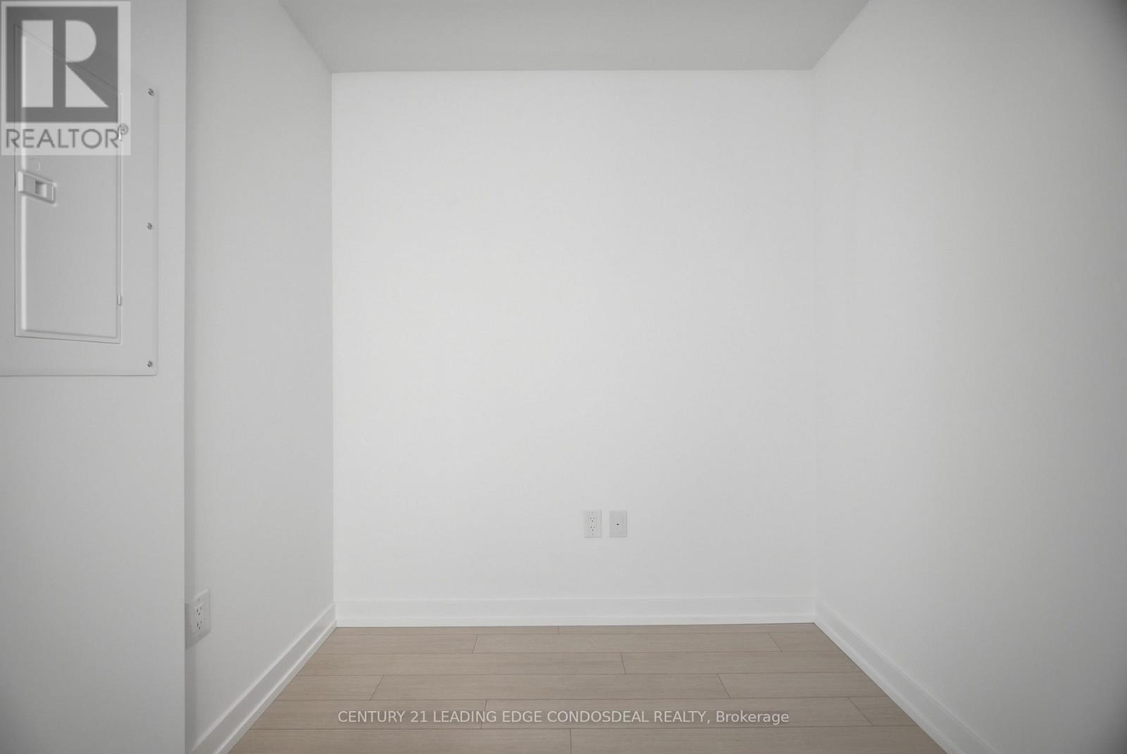 1606 - 4010 Eglinton Avenue W Property Photo 23
