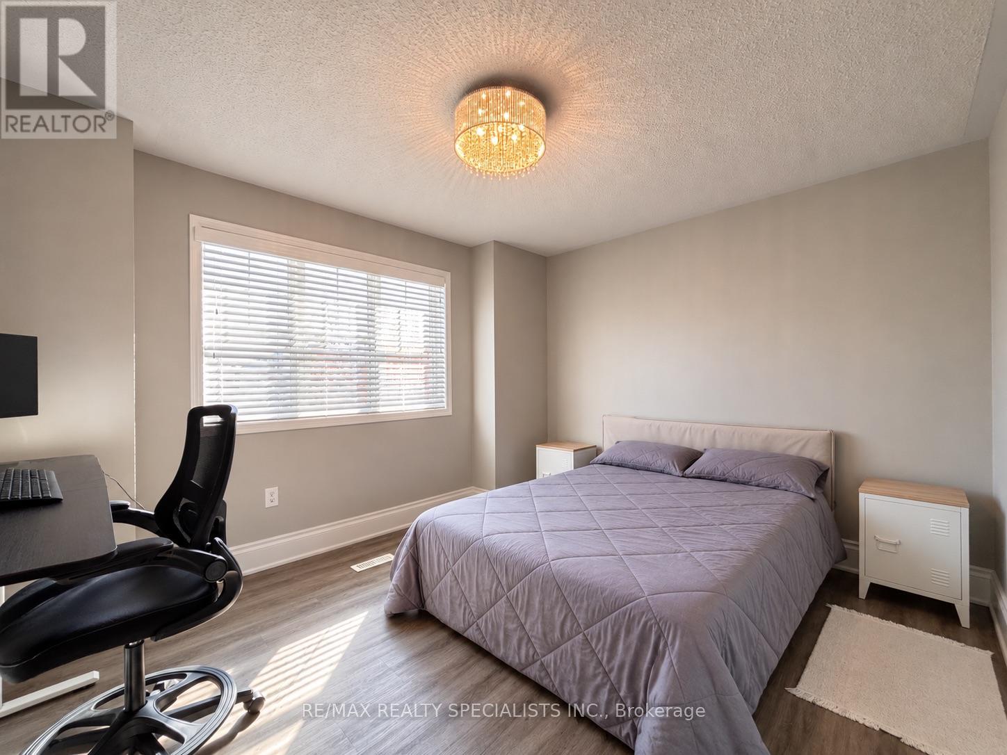 Upper - 1061 Clark Boulevard Property Photo 8