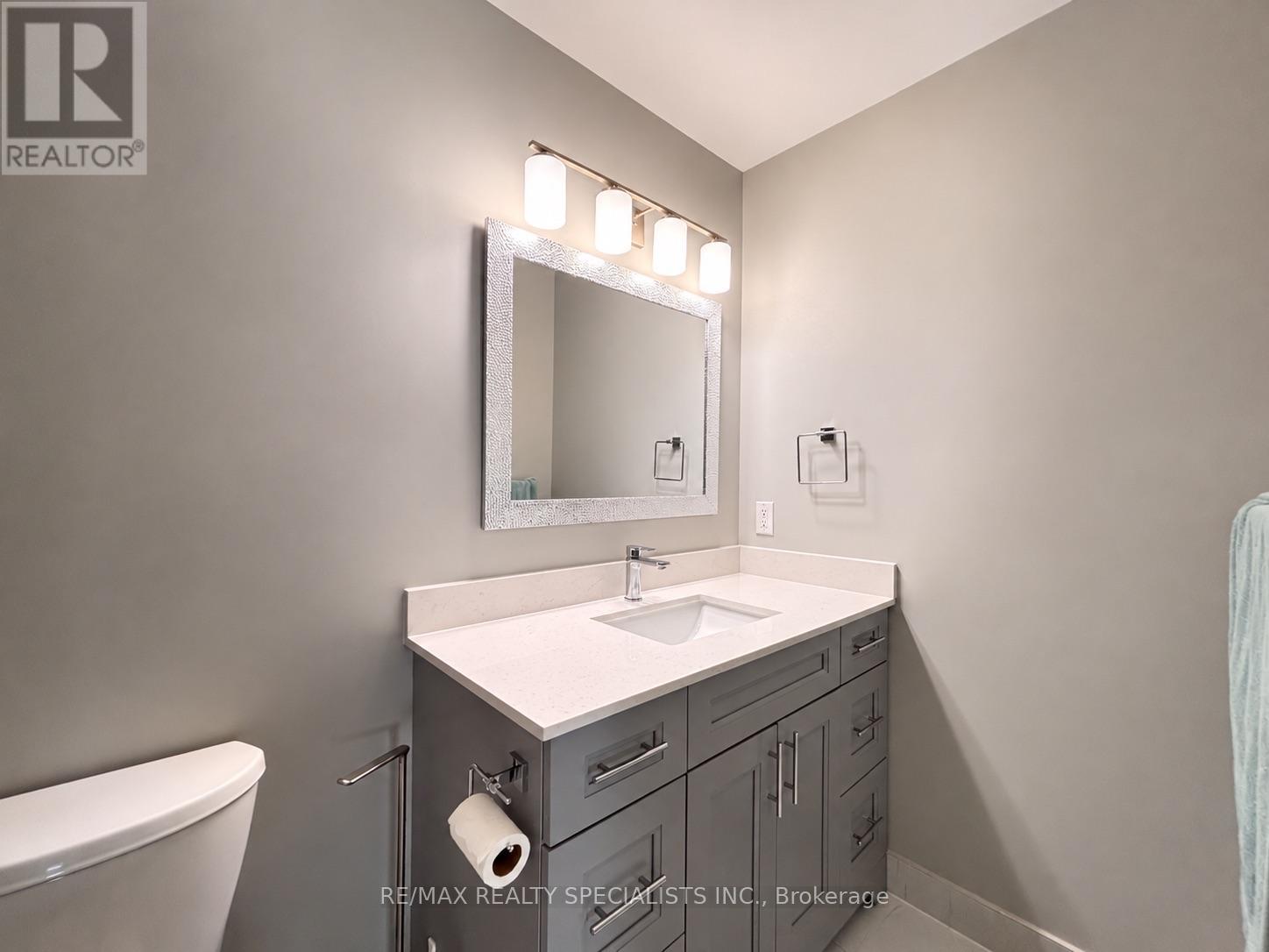 Upper - 1061 Clark Boulevard Property Photo 12