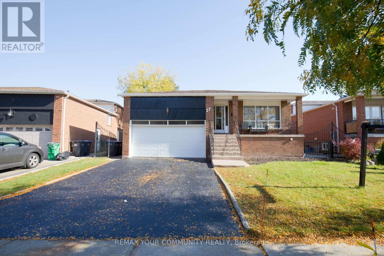 27 MOFFATT AVENUE Property Photo 1