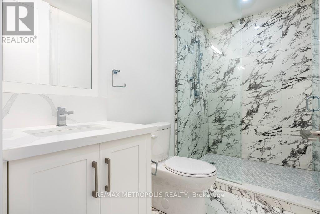 Lower - 25 Antonio Court Property Photo 4