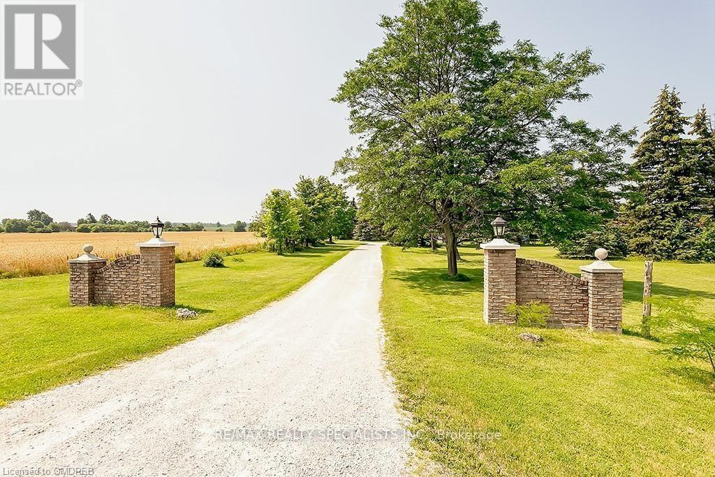 8790 Ninth Line Property Photo 2