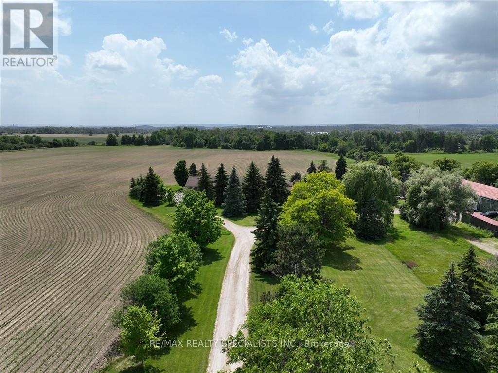 8790 Ninth Line Property Photo 4