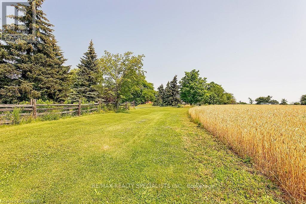 8790 Ninth Line Property Photo 11