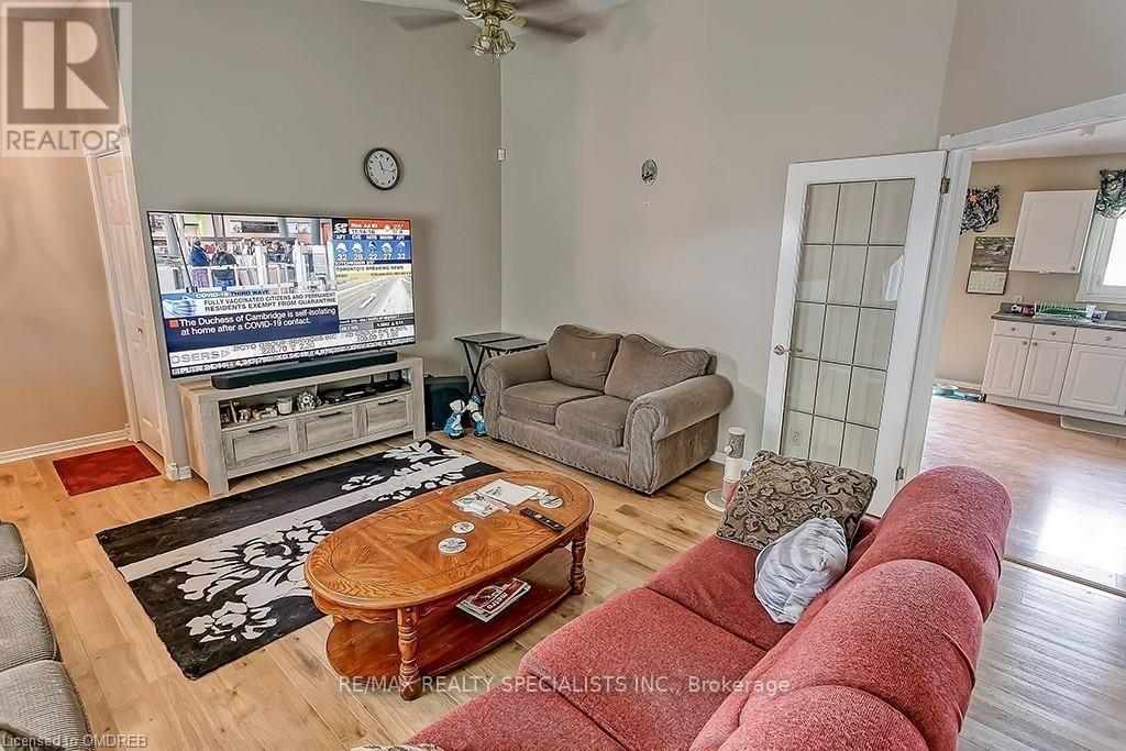 8790 Ninth Line Property Photo 12