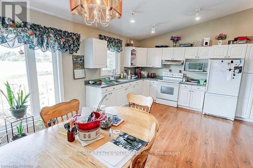 8790 Ninth Line Property Photo 15