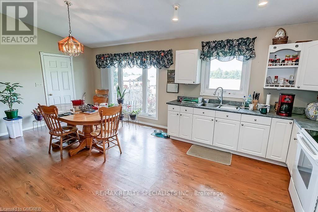 8790 Ninth Line Property Photo 17
