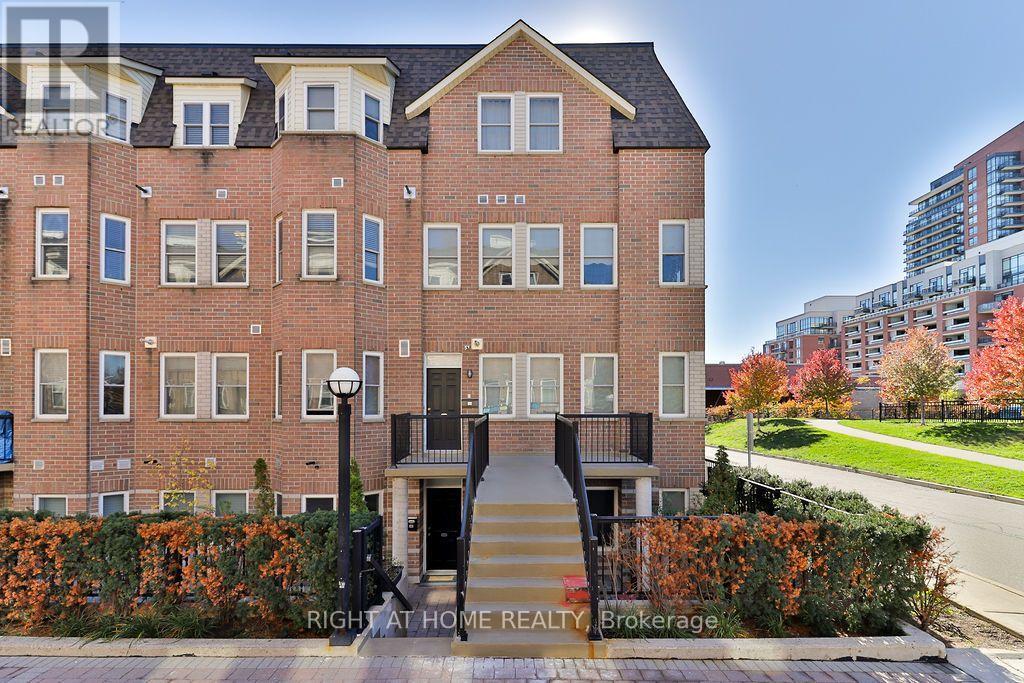 132 - 760 LAWRENCE AVENUE W Property Photo 1