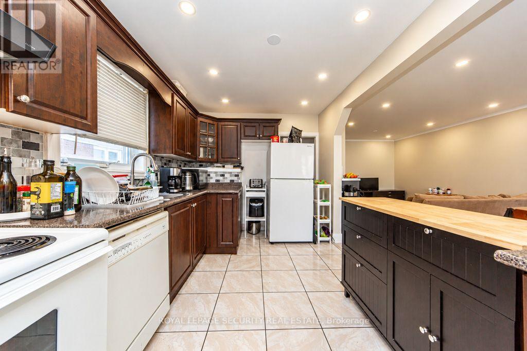 21 Neames Crescent Property Photo 15