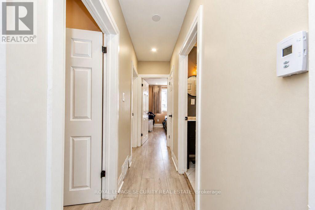 21 Neames Crescent Property Photo 16