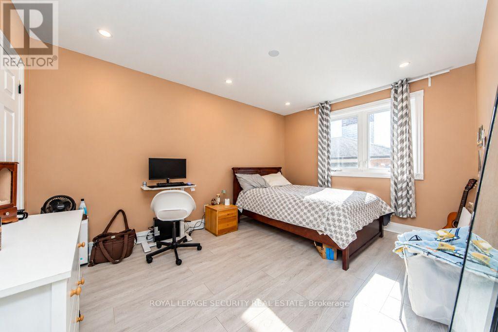 21 Neames Crescent Property Photo 17