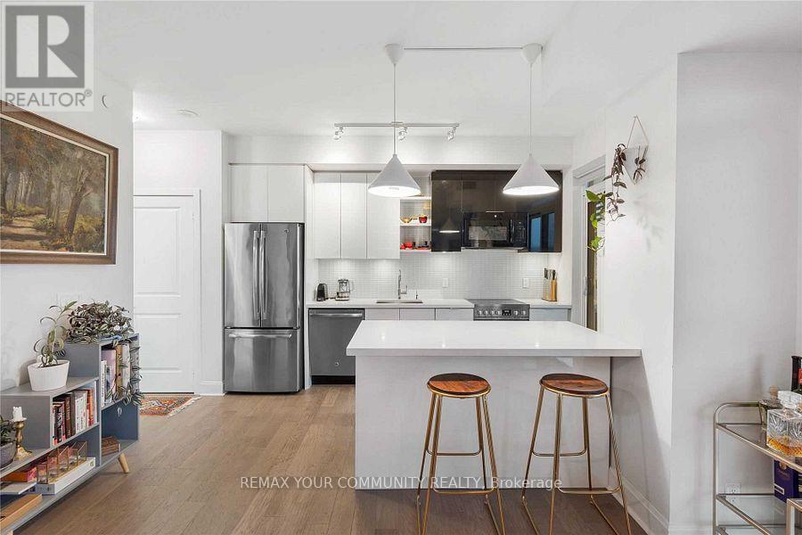 804 - 33 Shore Breeze Drive Property Photo 13