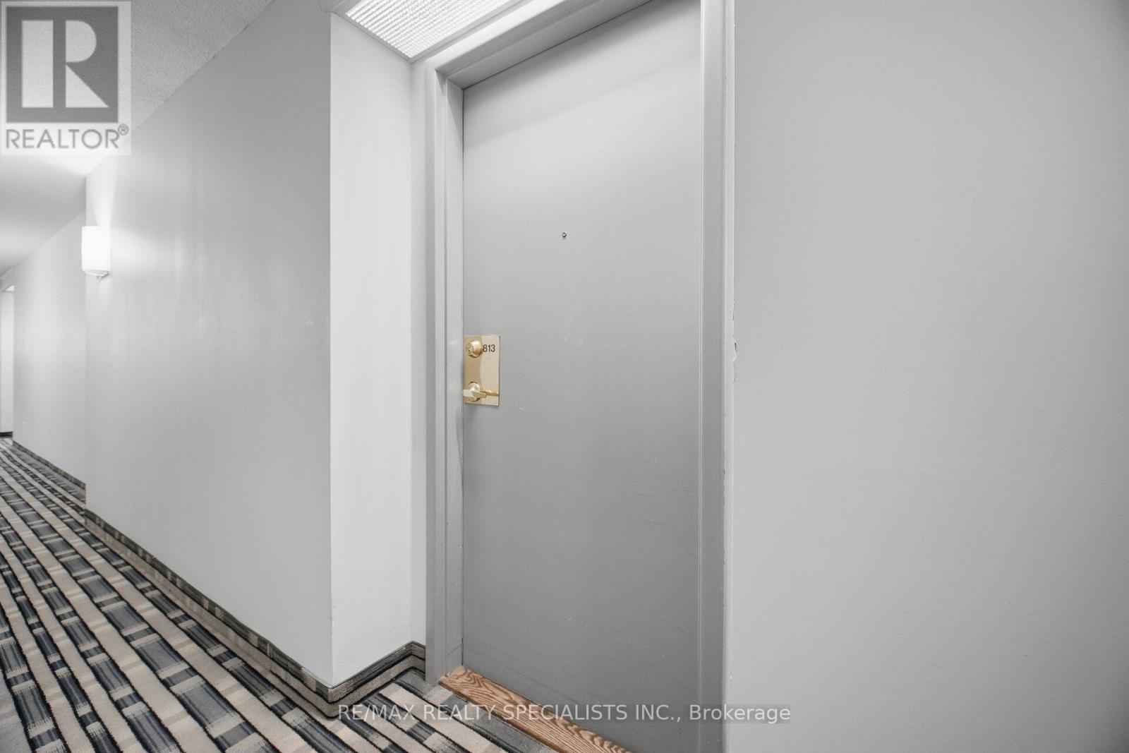 813 - 145 Hillcrest Avenue Property Photo 5