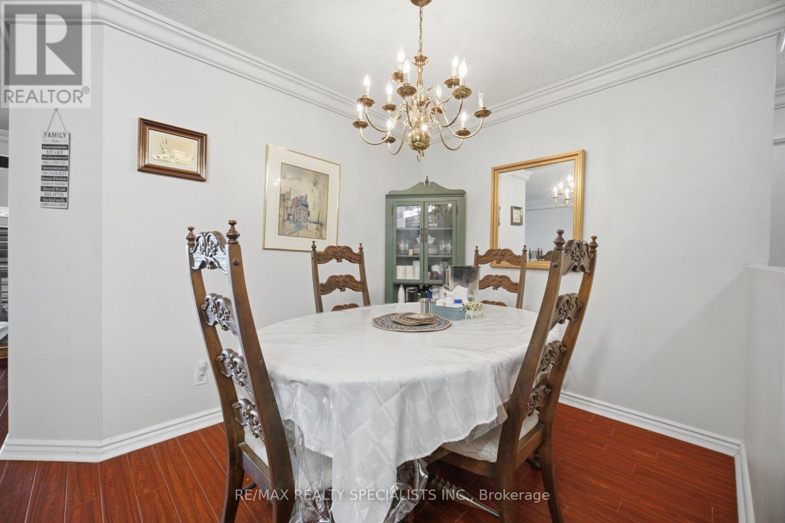 813 - 145 Hillcrest Avenue Property Photo 13