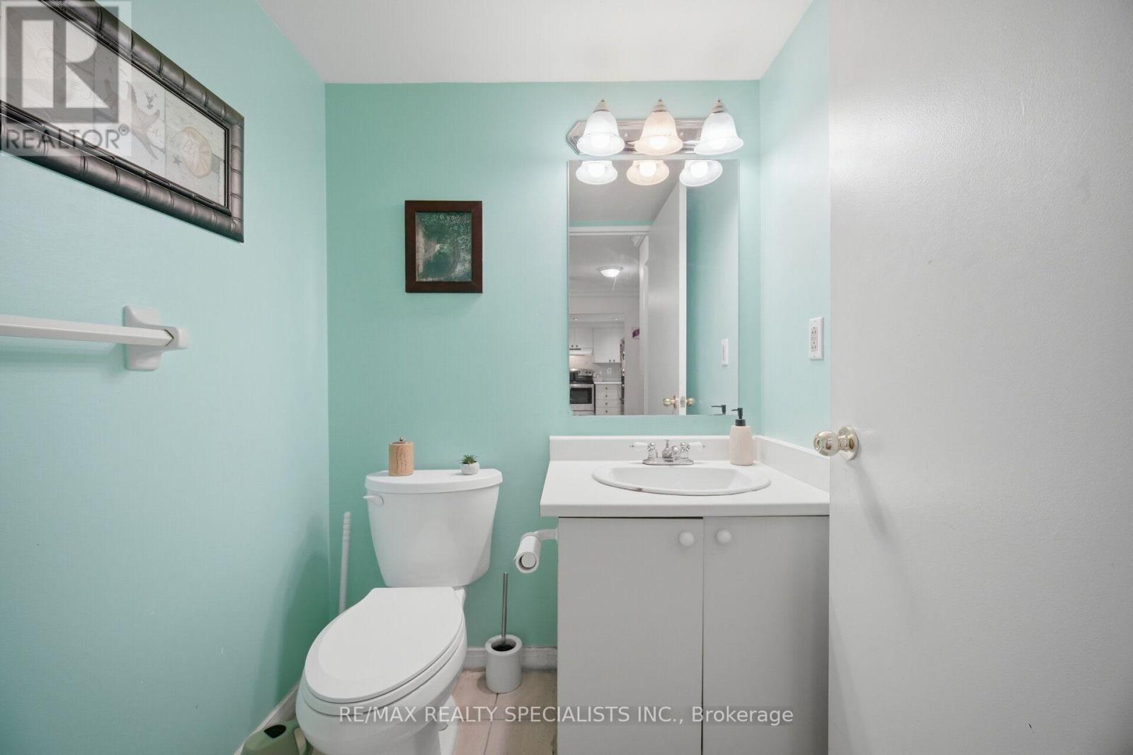 813 - 145 Hillcrest Avenue Property Photo 20