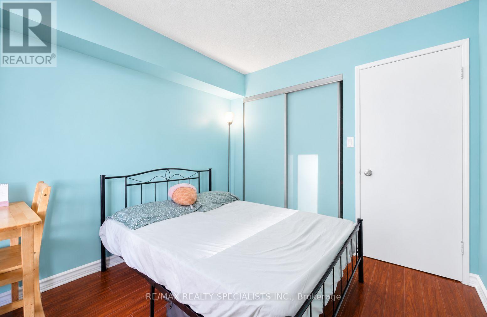 813 - 145 Hillcrest Avenue Property Photo 29