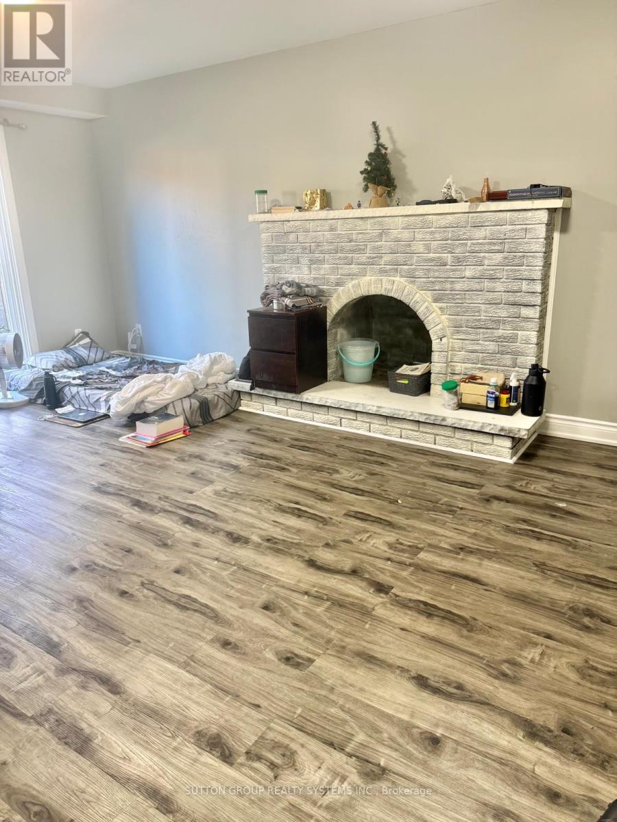 Lower - 2668 Windjammer Road Property Photo 15