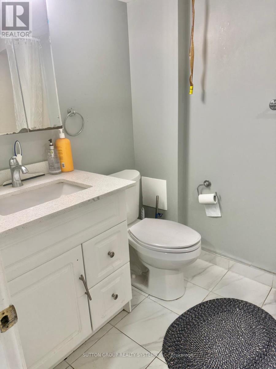 Lower - 2668 Windjammer Road Property Photo 30