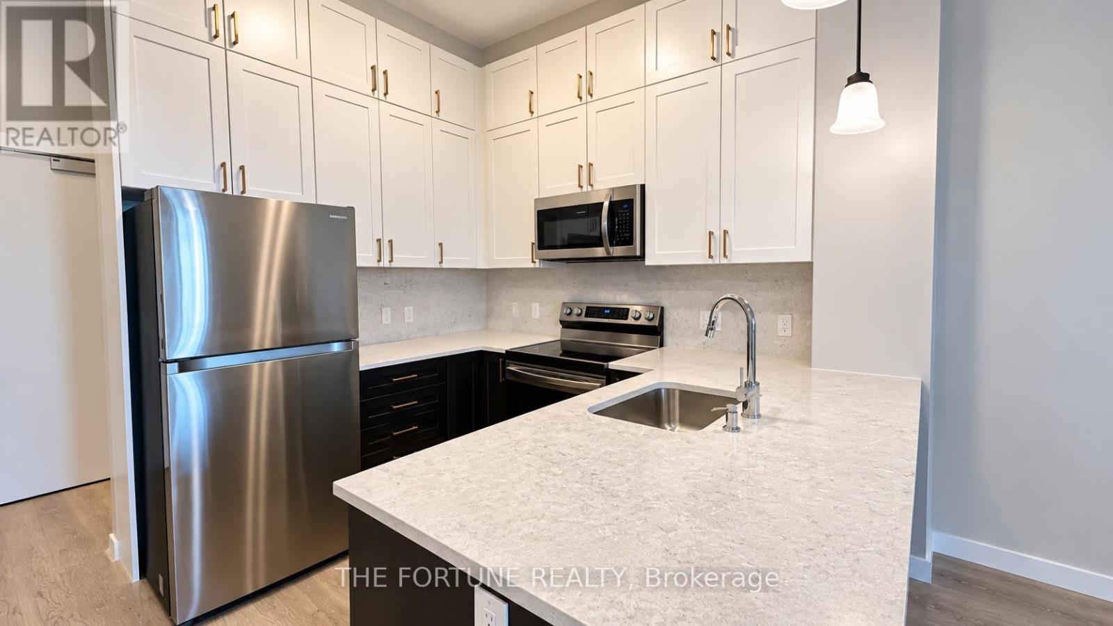 618 - 470 GORDON KRANTZ AVENUE Property Photo 1
