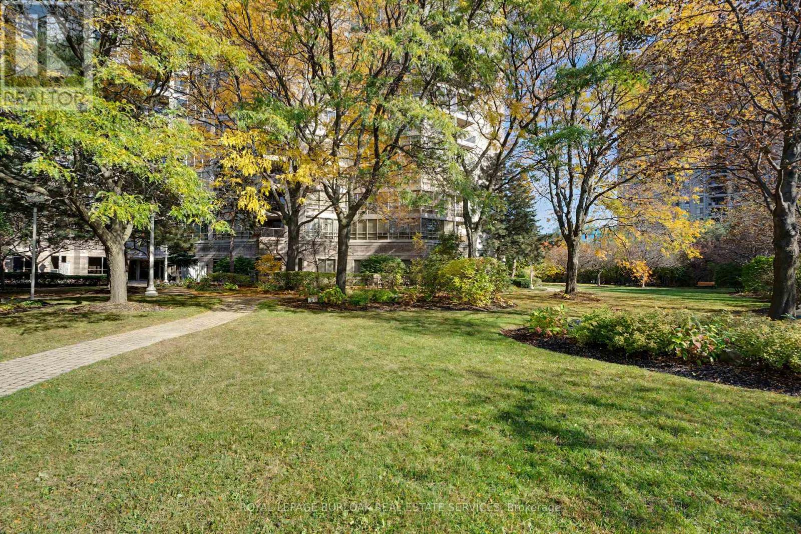 2407 - 45 Kingsbridge Garden Circle Property Photo 27